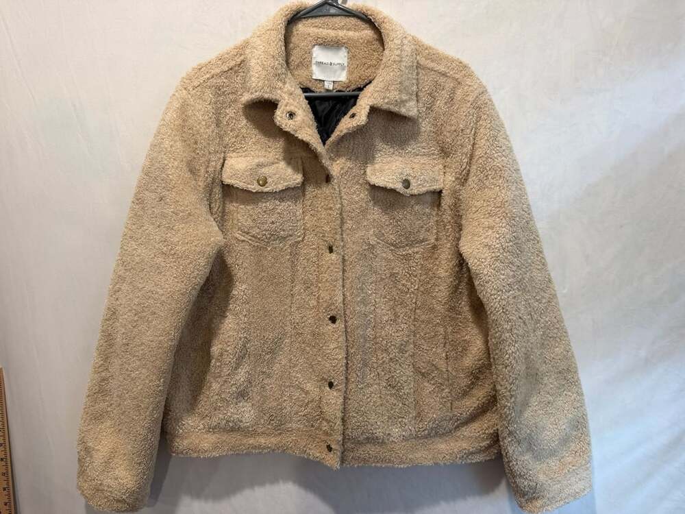 Thread & Supply Tan Sherpa Teddy Fleece Snap Shacket Jacket sz Large